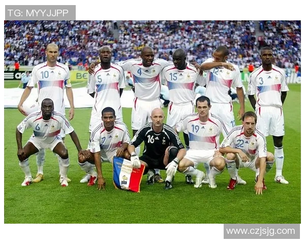 足球世界杯传奇球星经典瞬间回顾与动作为主题的精彩集锦